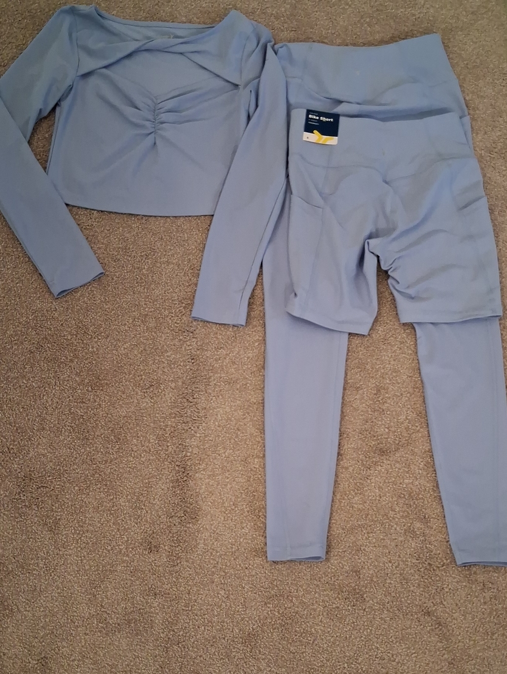 NWT Old Navy Blue Active Powersoft (3 Piece Set) Top, Leggings, Shorts Set.S